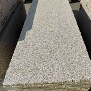 淮南 黄金麻花岗岩荔枝面毛板，半成品