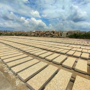 淮南 黄金麻花岗岩荔枝面地铺石防护中