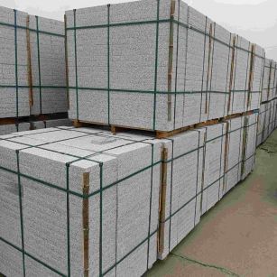 淮南 白麻花岗岩石材荔枝面地铺石（300*600*50）