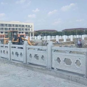 淮南 白麻花岗岩荔枝面河道栏杆