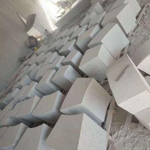 淮南 白麻花岗岩异形坐凳