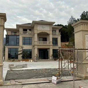 淮南 黄金麻花岗岩别墅雕花外墙干挂配上门口雕花罗马柱