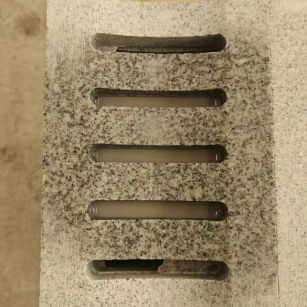 淮南 芝麻白拉丝面花岗岩U型开槽排水槽