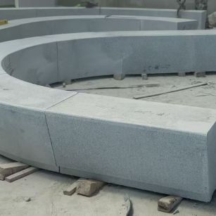 淮南 芝麻白花岗岩光面弧形坐凳