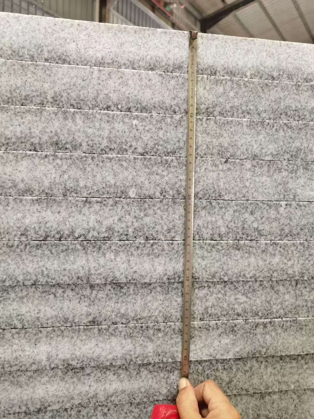 淮南 芝麻白火烧成品厚薄均匀，B料价格接近A料质量