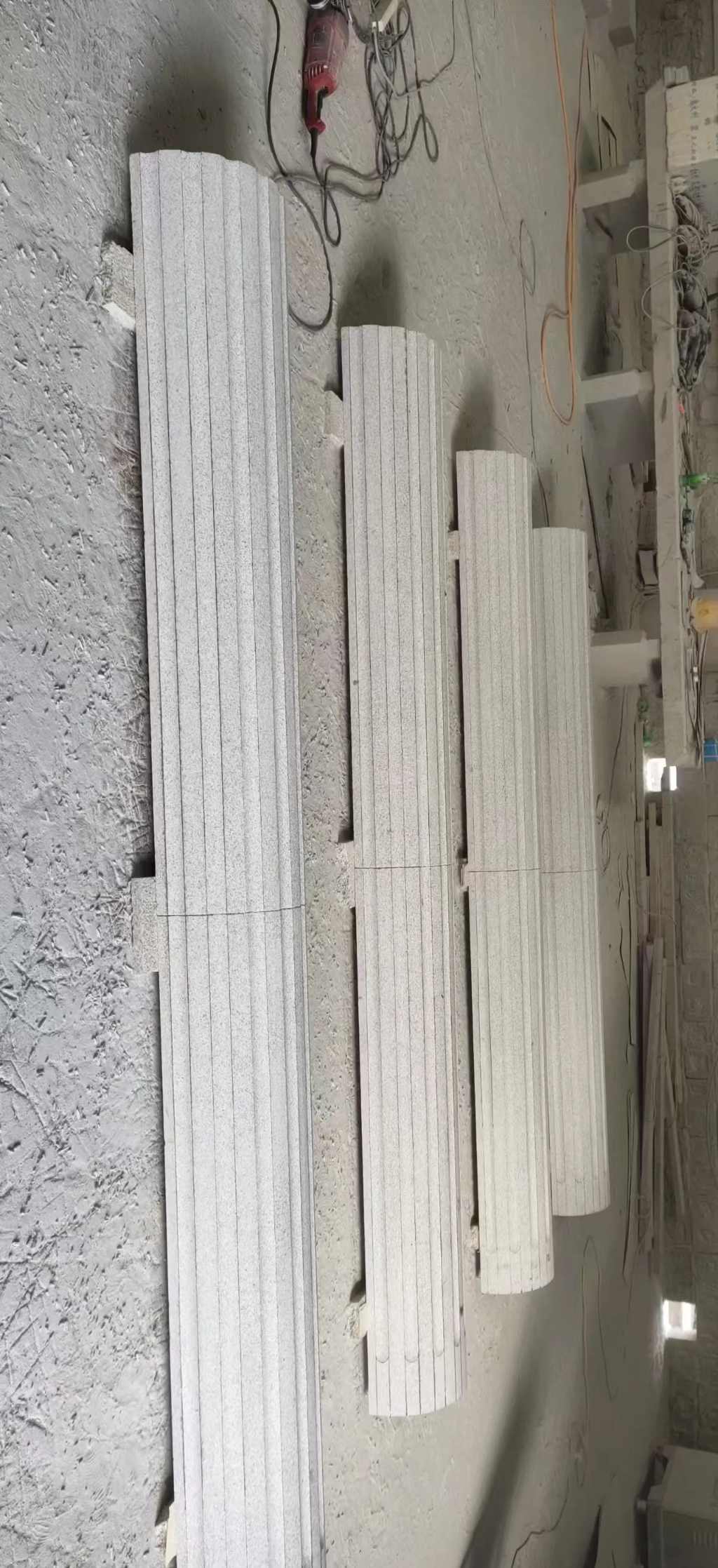 淮南 花岗岩厂家带你看白麻花岗岩门楼大柱柱皮