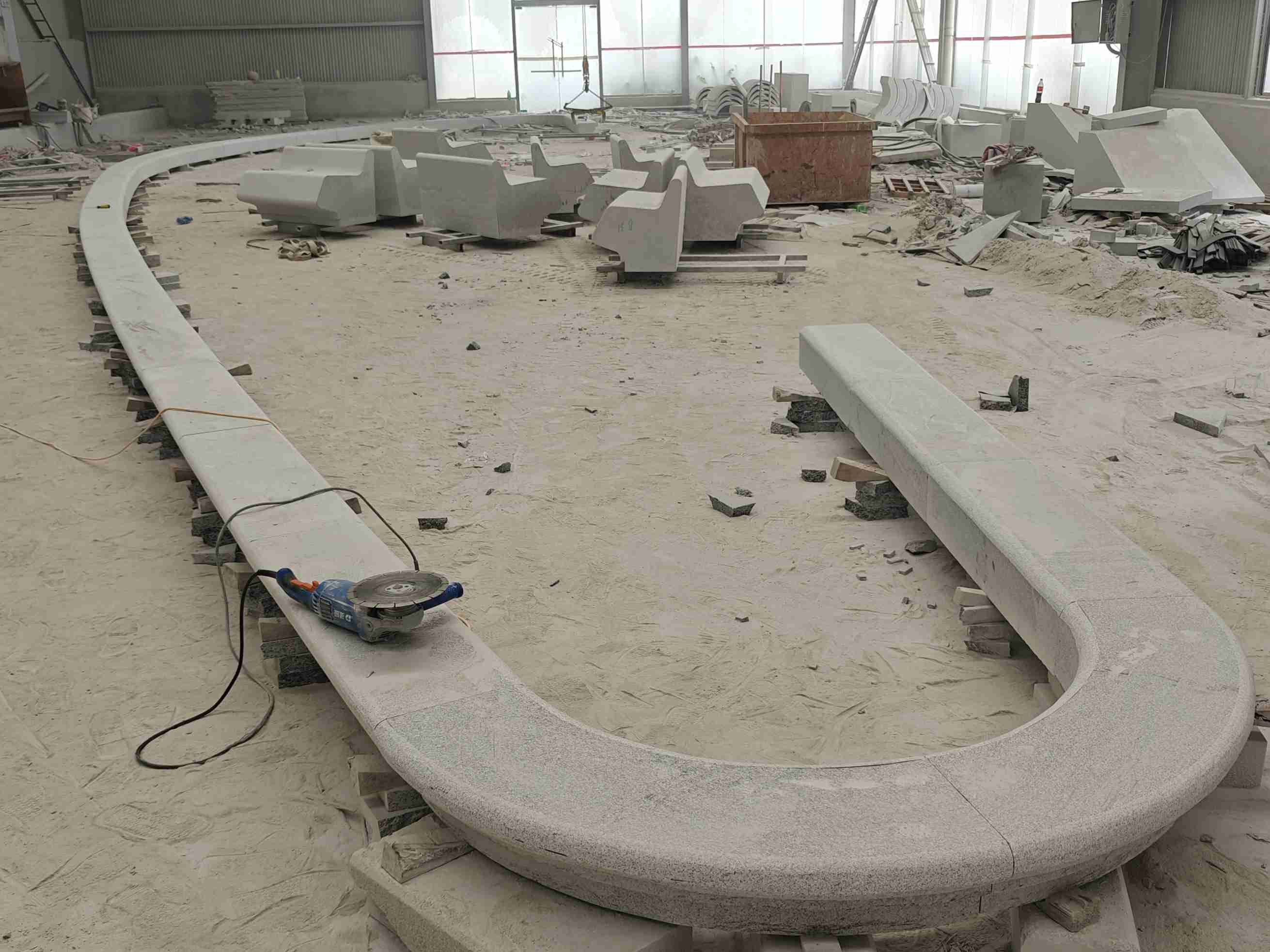 淮南 芝麻白花岗岩弧形花坛石，坐凳石