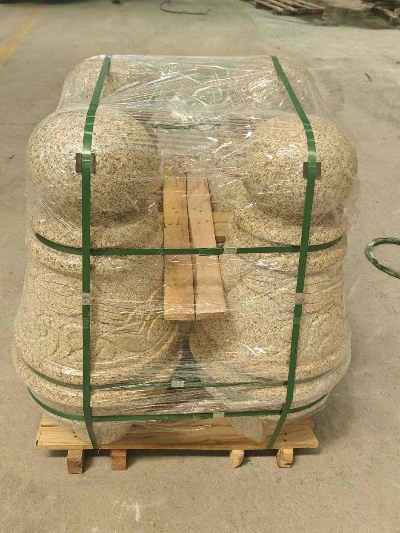 淮南 黄金麻异形定制雕花——棒棒糖挡车柱