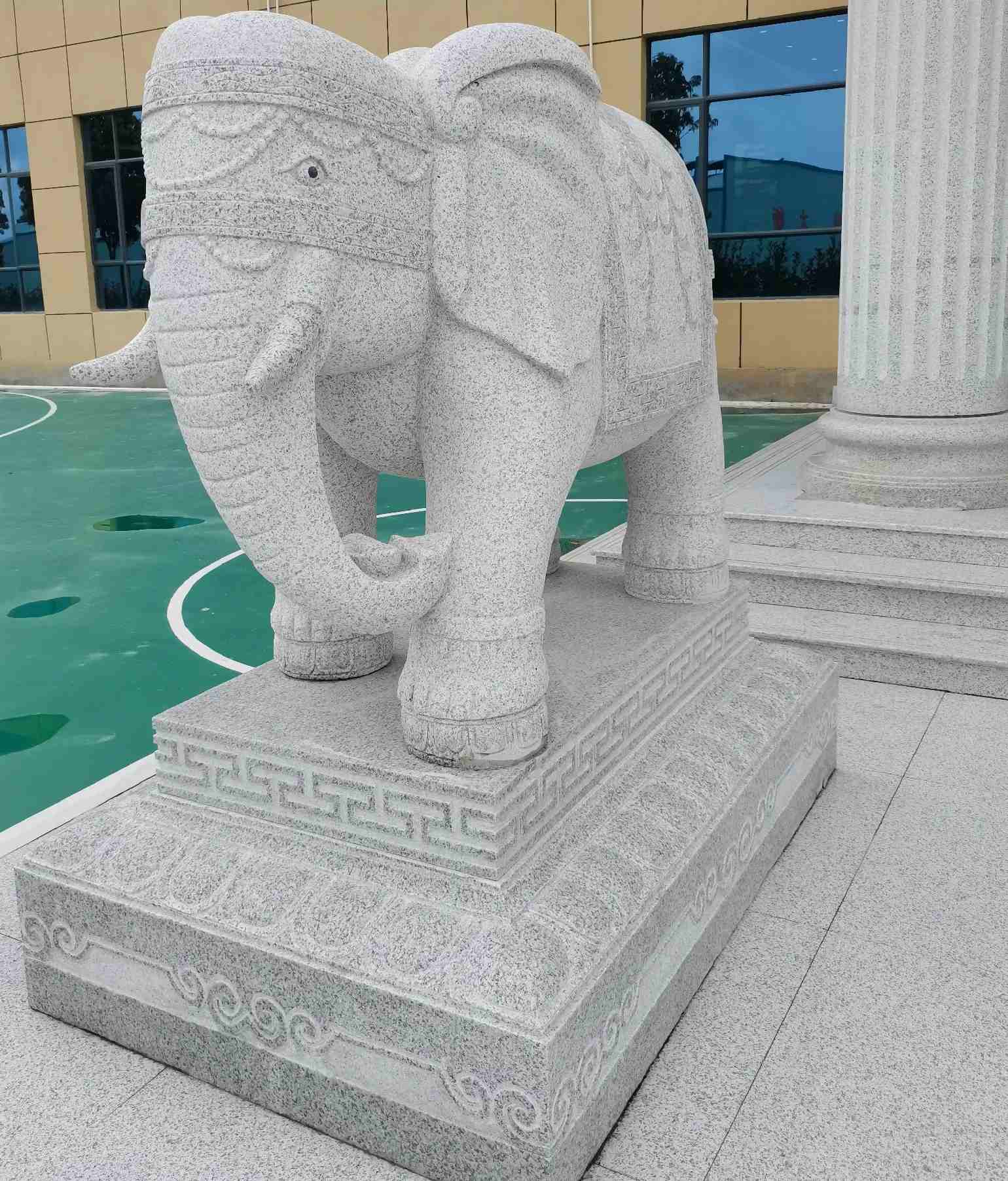 淮南 白麻花岗岩动物异形石雕-大象