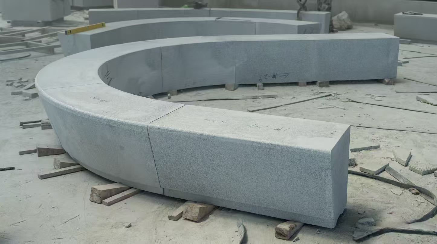 淮南 芝麻白花岗岩光面弧形坐凳