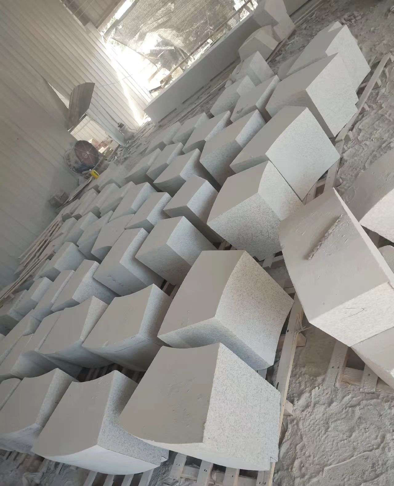 淮南 白麻花岗岩异形坐凳